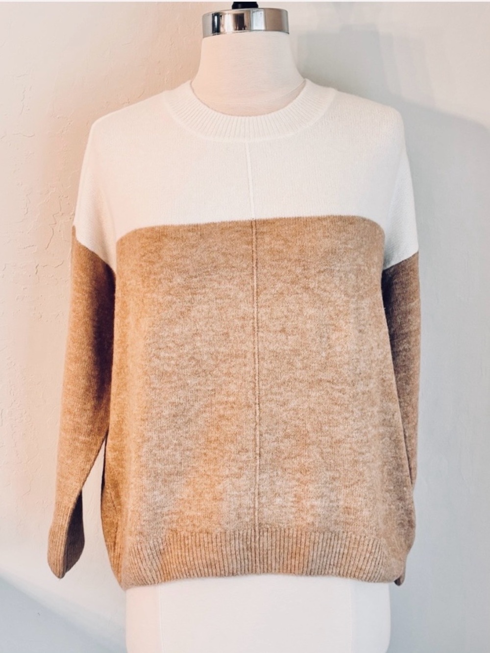 Vince Camuto Cozy Drop Shoulder Color Blocked Sweater Tan Ivory, Sz XS - Picture 3 of 7